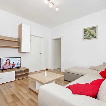 Apartments Andela Makarska Exteriör bild