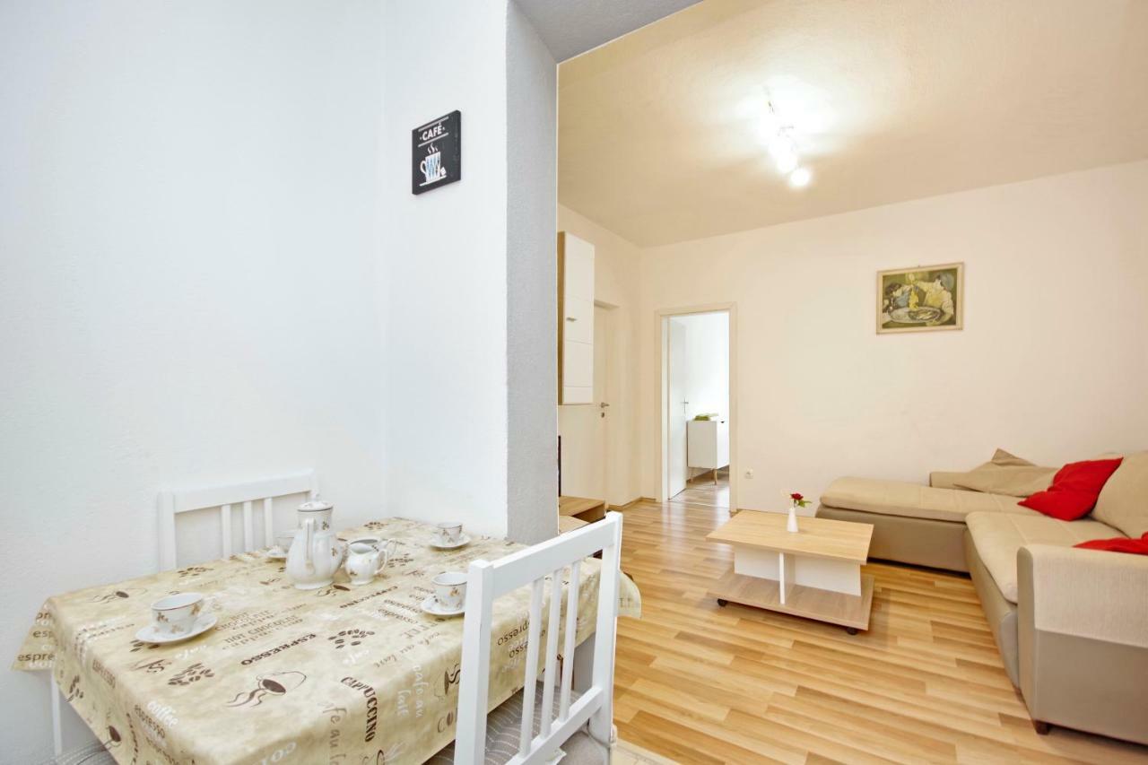 Apartments Andela Makarska Exteriör bild