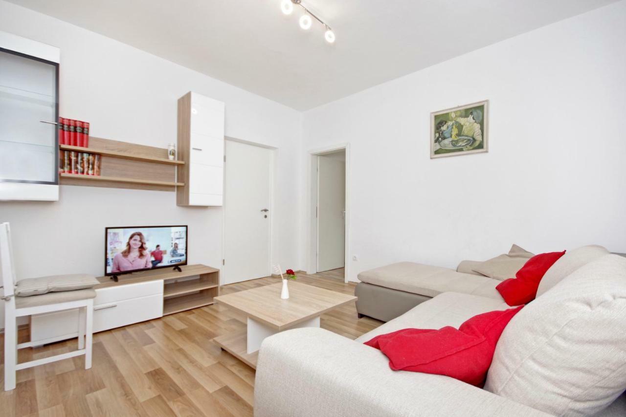 Apartments Andela Makarska Exteriör bild